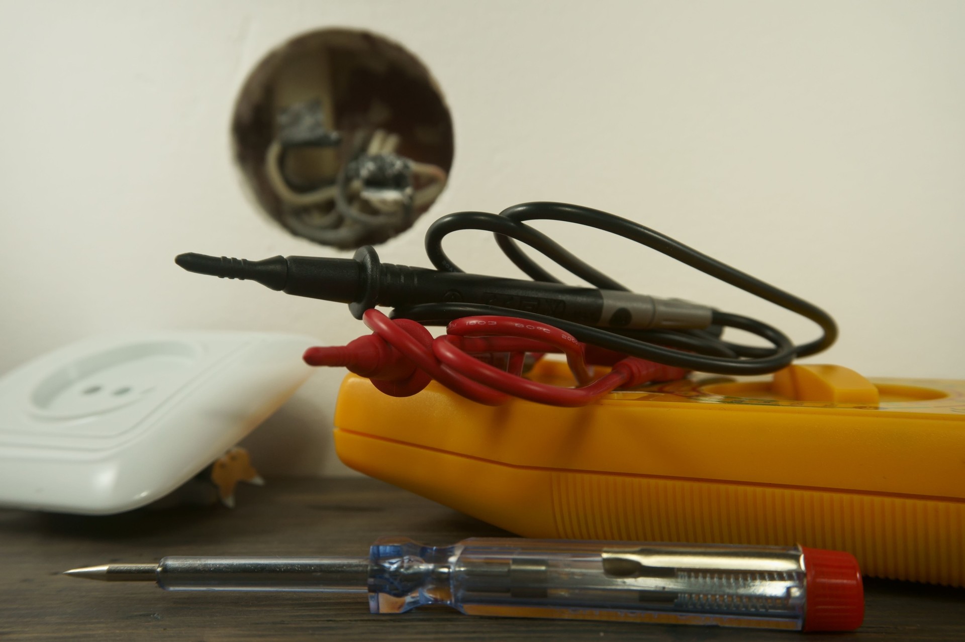 Tools for wiring a domestic electrical wall socket